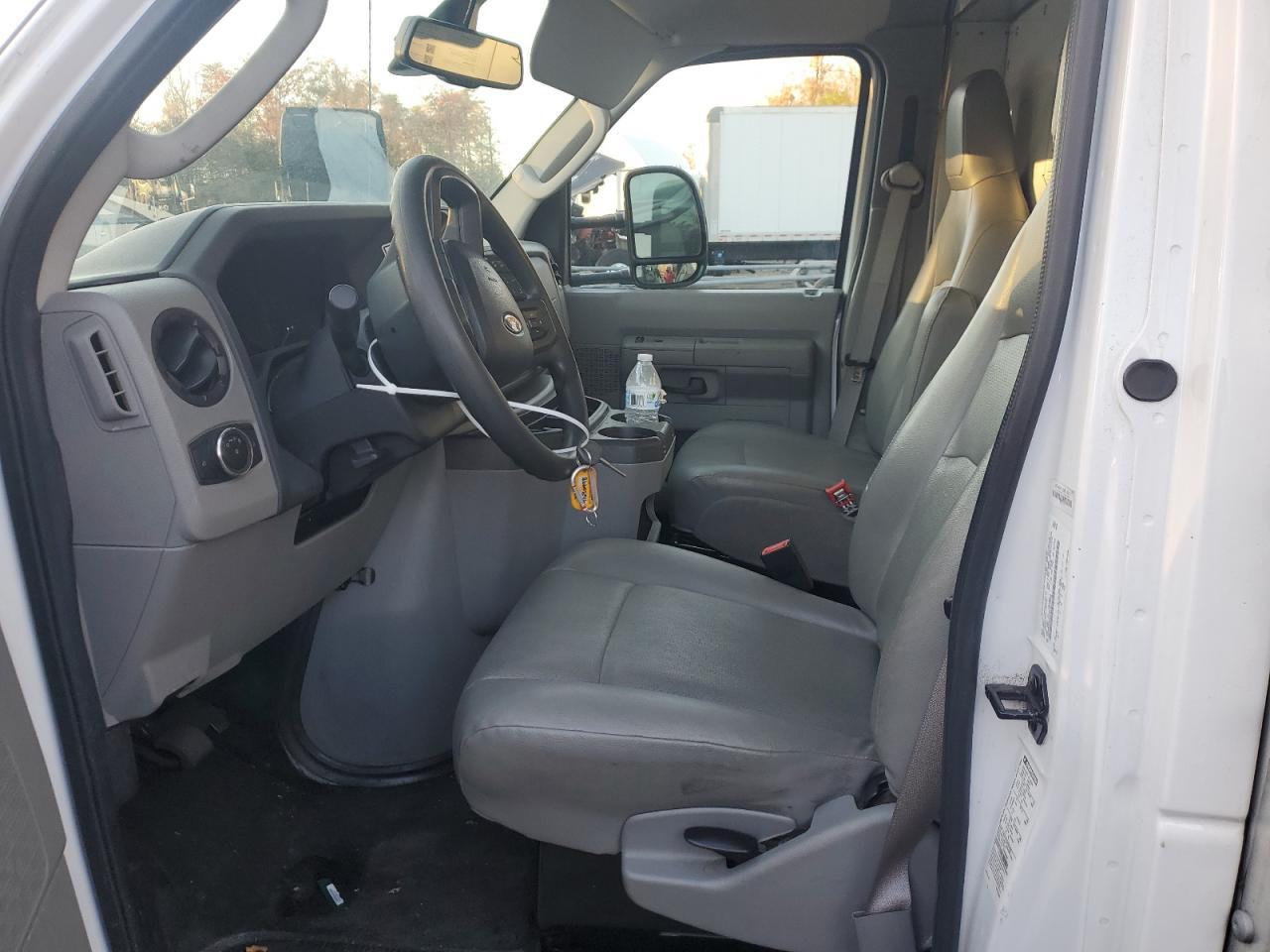 2024 Ford Econoline - Box Truck - Фото 7