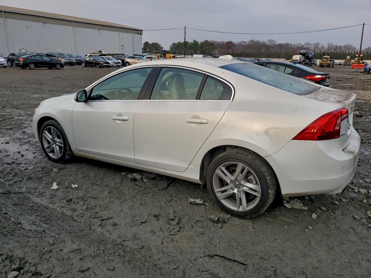 2014 Volvo S60 T5 - Image 2