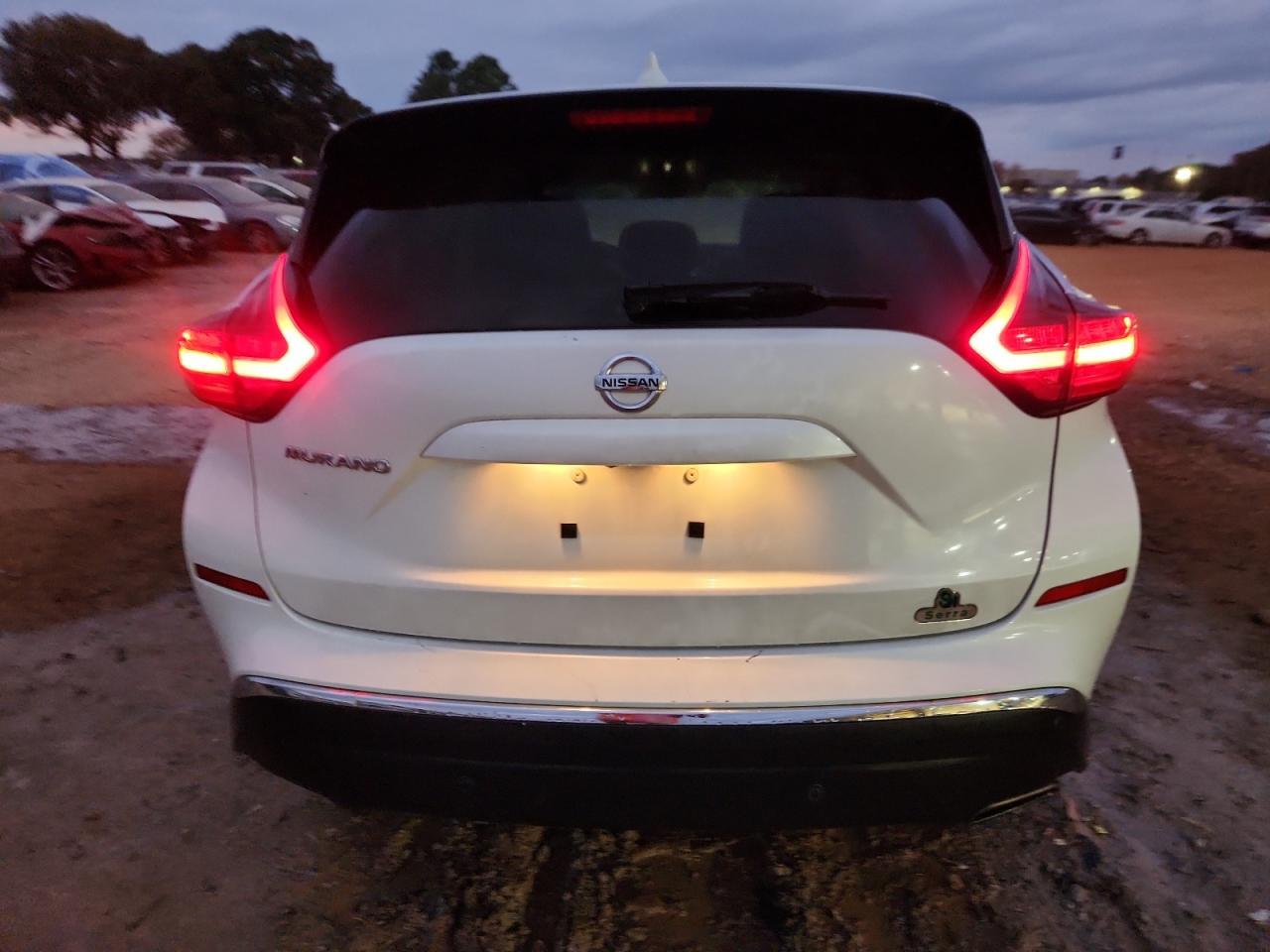 2020 Nissan Murano S - Image 6