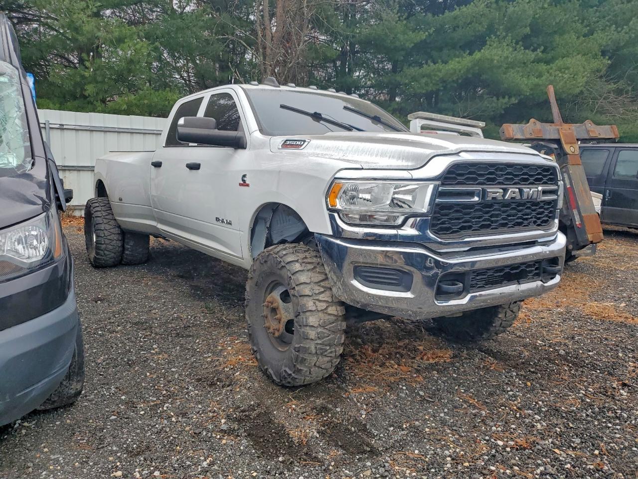 2020 Ram 3500 Tradesman - Фото 4