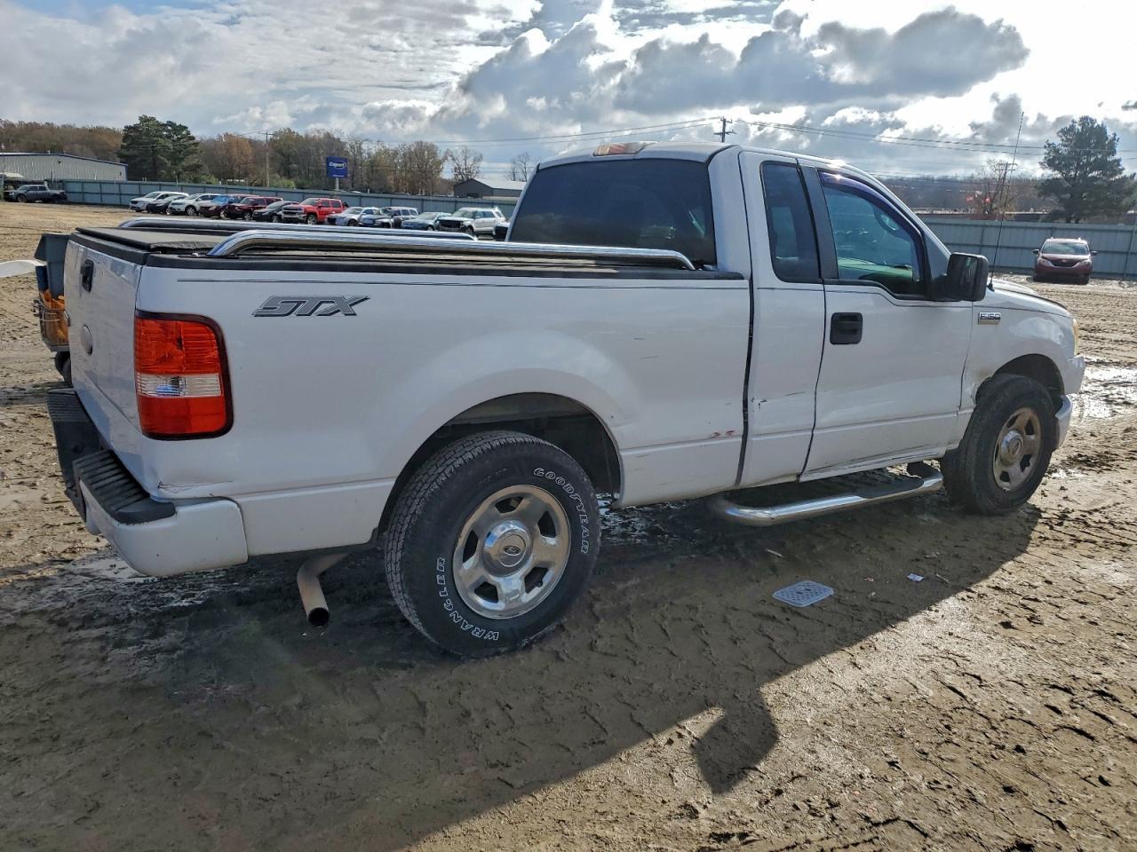 2006 Ford F150 - Image 3