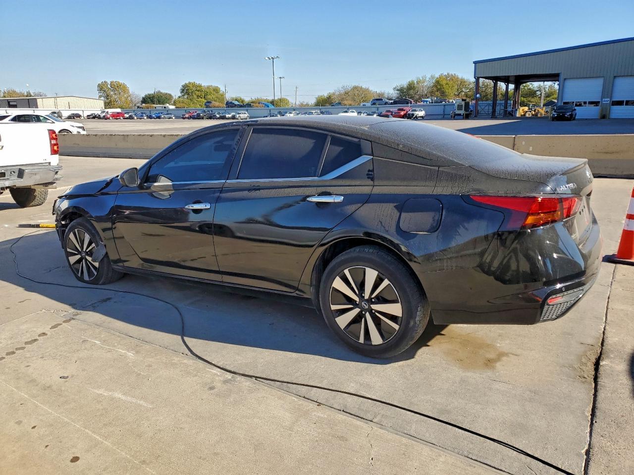 2021 Nissan Altima 2.5 Sv - Image 2