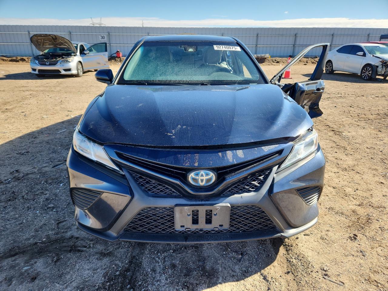 2020 Toyota Camry Se - Image 5