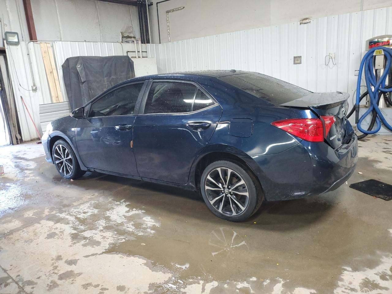 2017 Toyota Corolla L - Фото 2