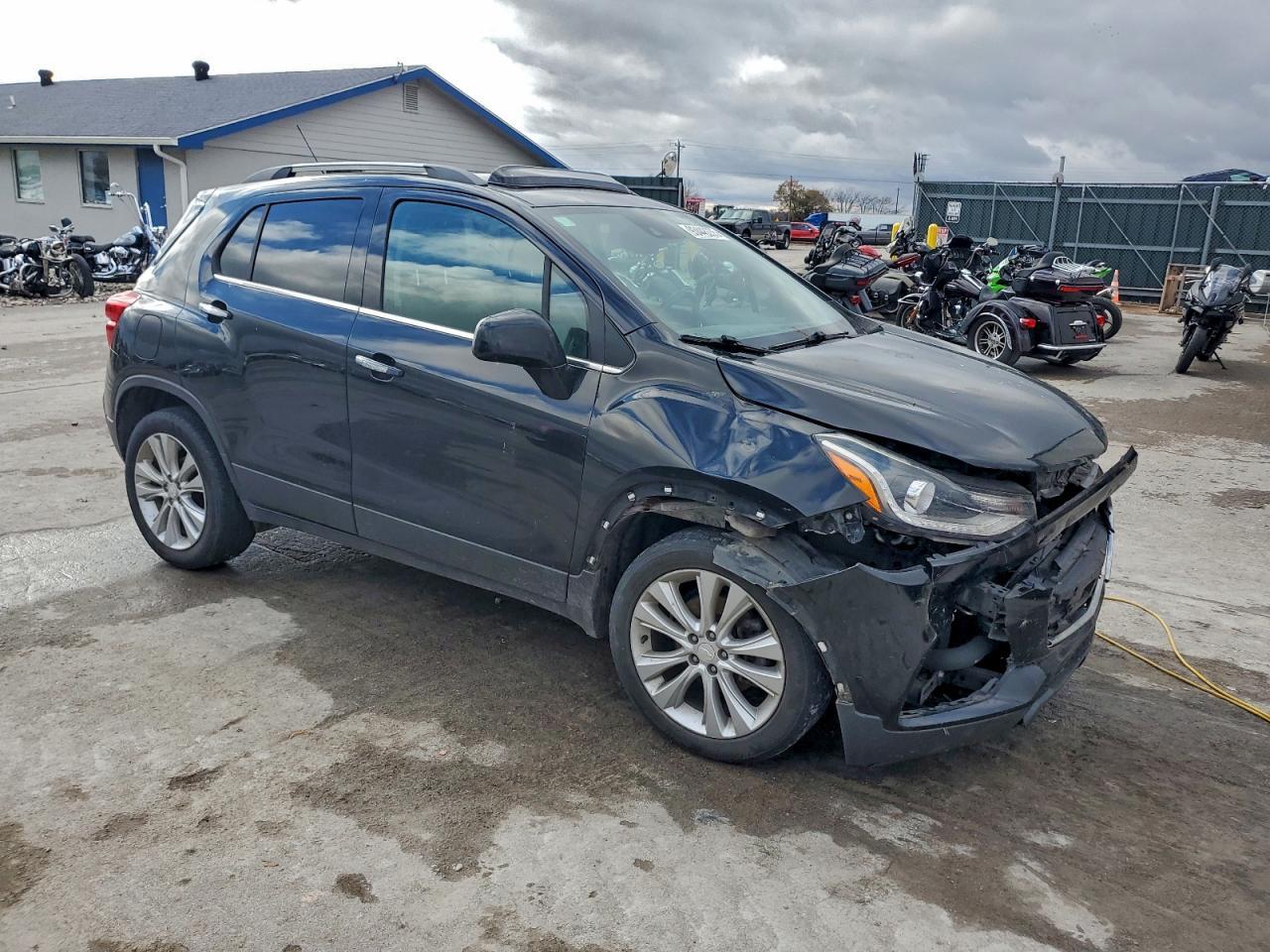 2019 Chevrolet Trax Premier - Image 4