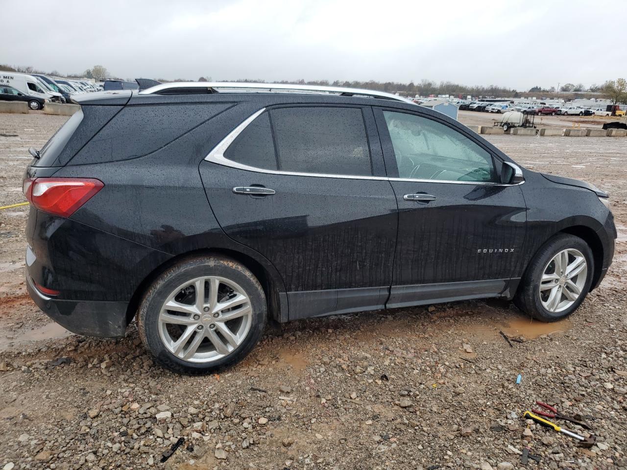 2018 Chevrolet Equinox Premier - Image 3