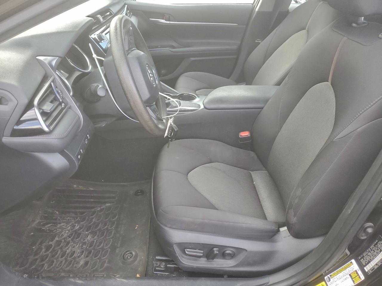 2020 Toyota Camry Le - Image 7