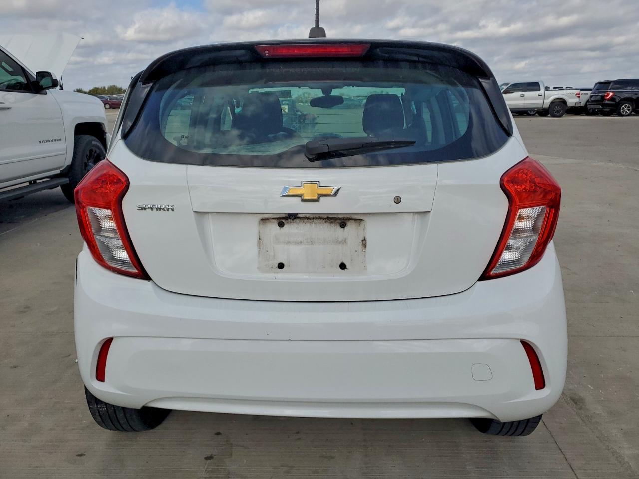 2017 Chevrolet Spark - Image 6