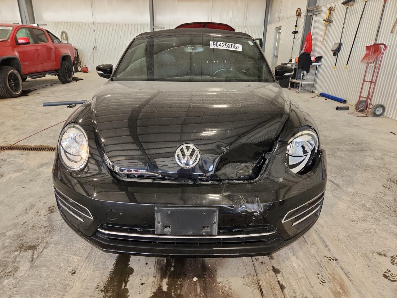 2019 Volkswagen Beetle S - Фото 5