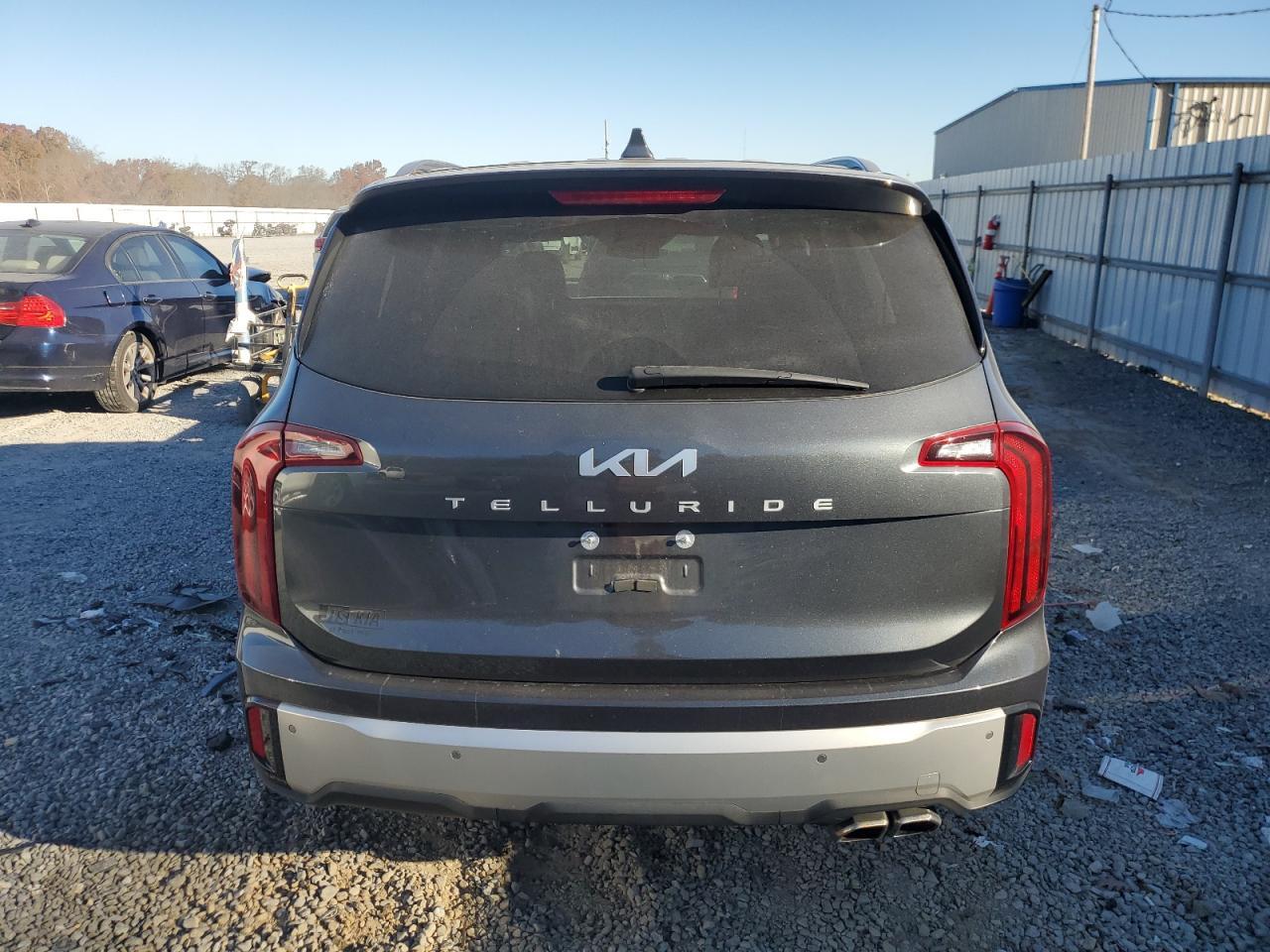 2024 Kia Telluride S - Image 6