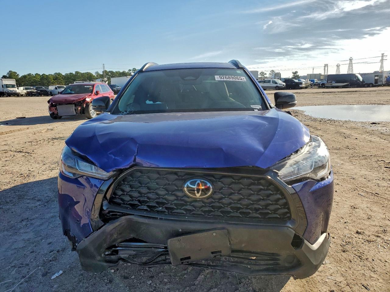 2025 Toyota Corolla Cross Le - Фото 5