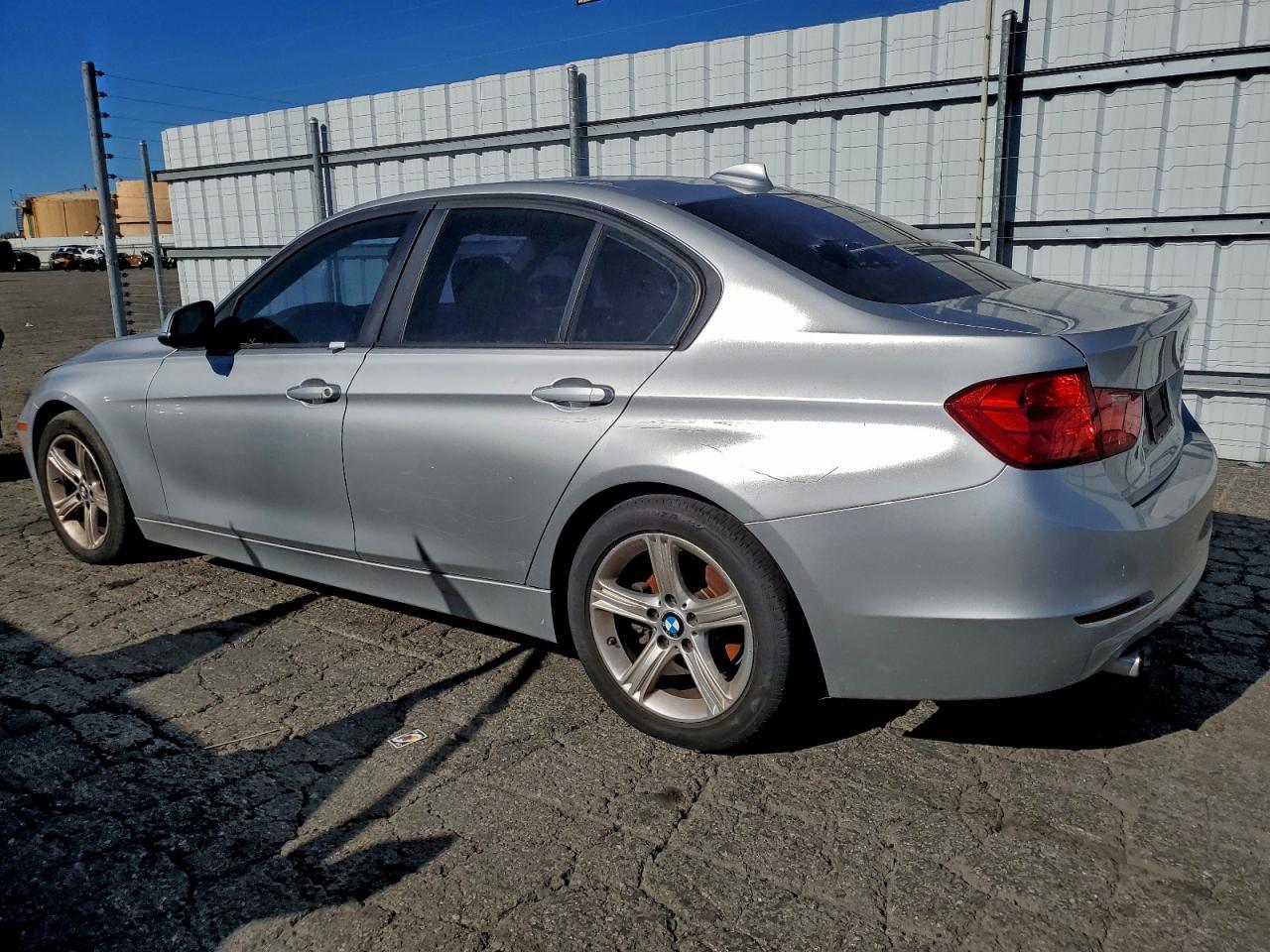 2013 BMW 328 I Sulev - Фото 2