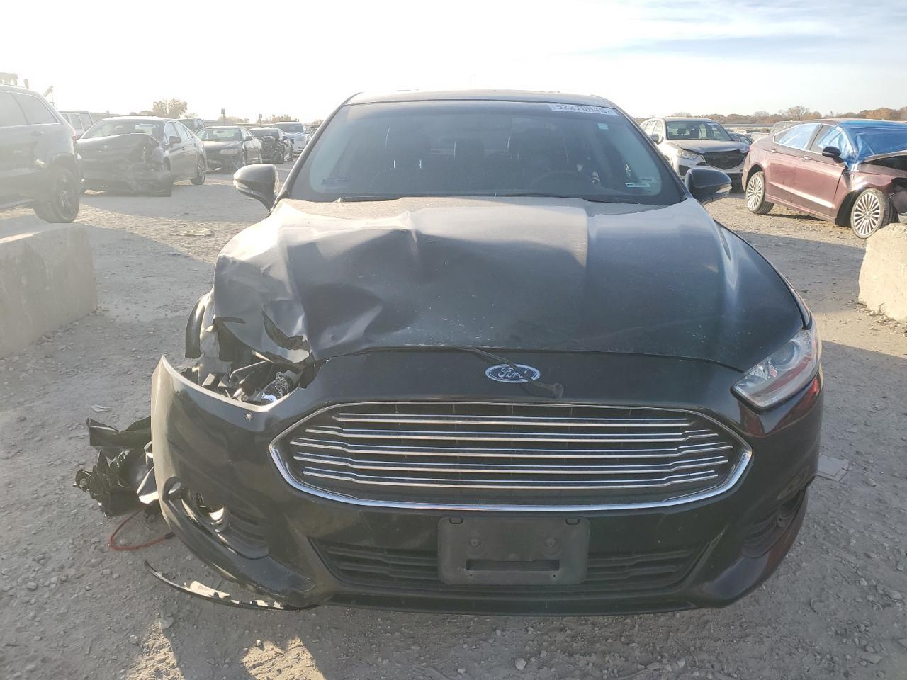 2016 Ford Fusion Se - Фото 5