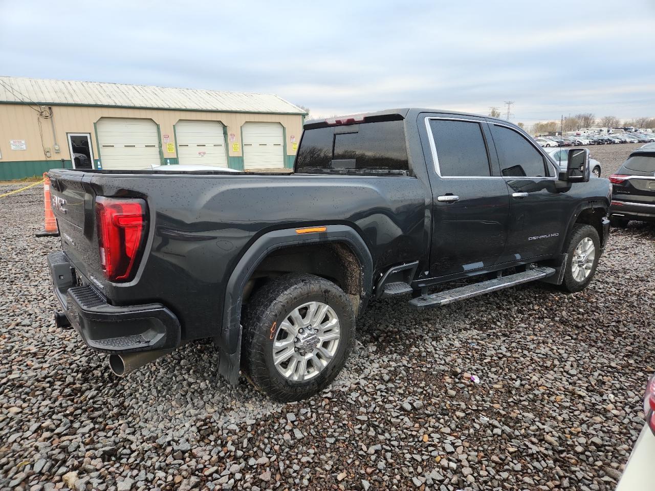 2020 GMC Sierra K2500 Denali - Image 3
