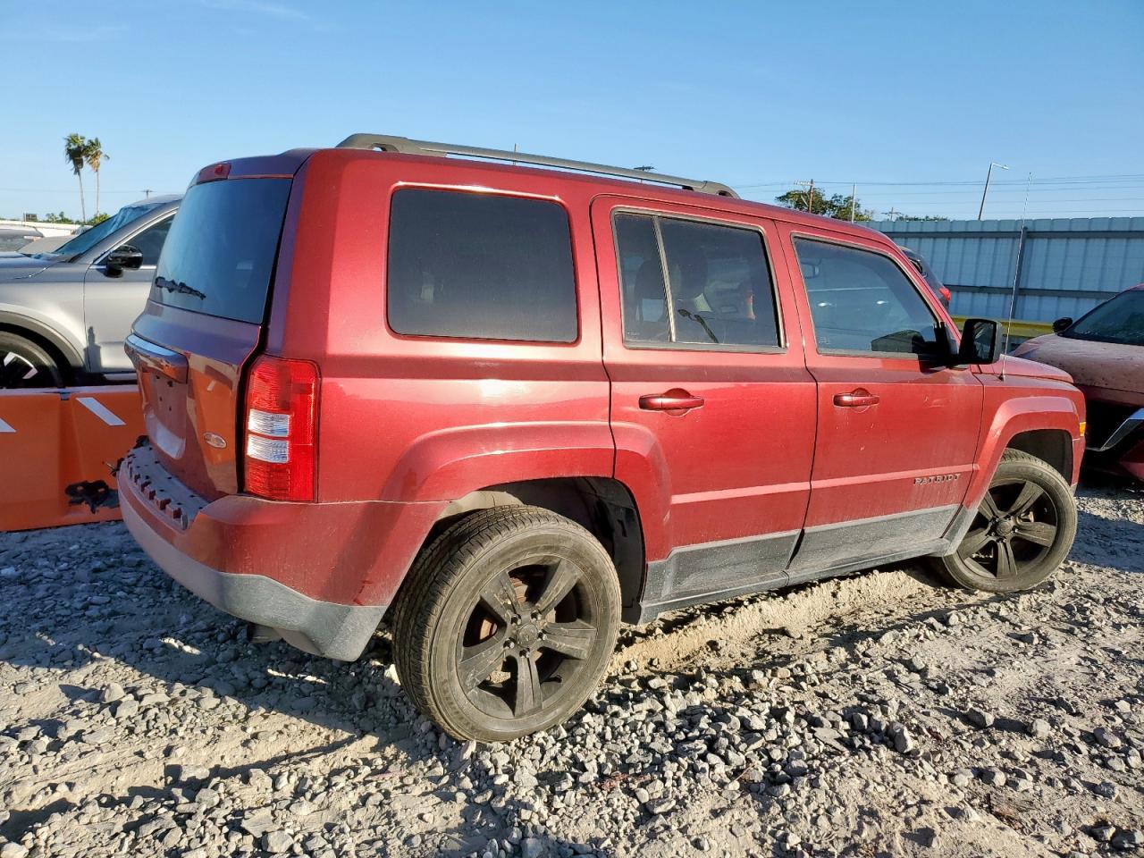 2016 Jeep Patriot Latitude - Image 3