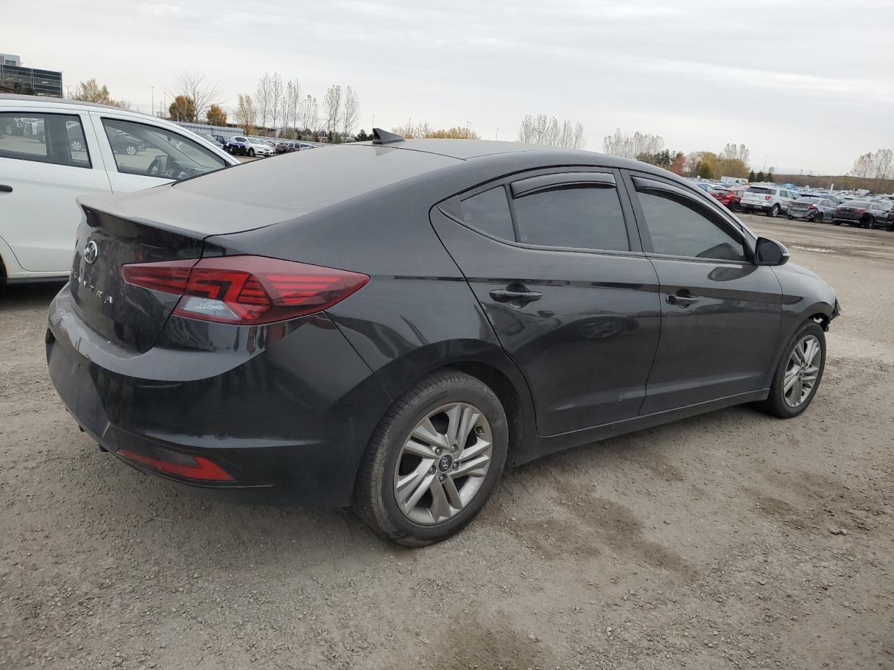 2020 Hyundai Elantra Sel - Фото 3