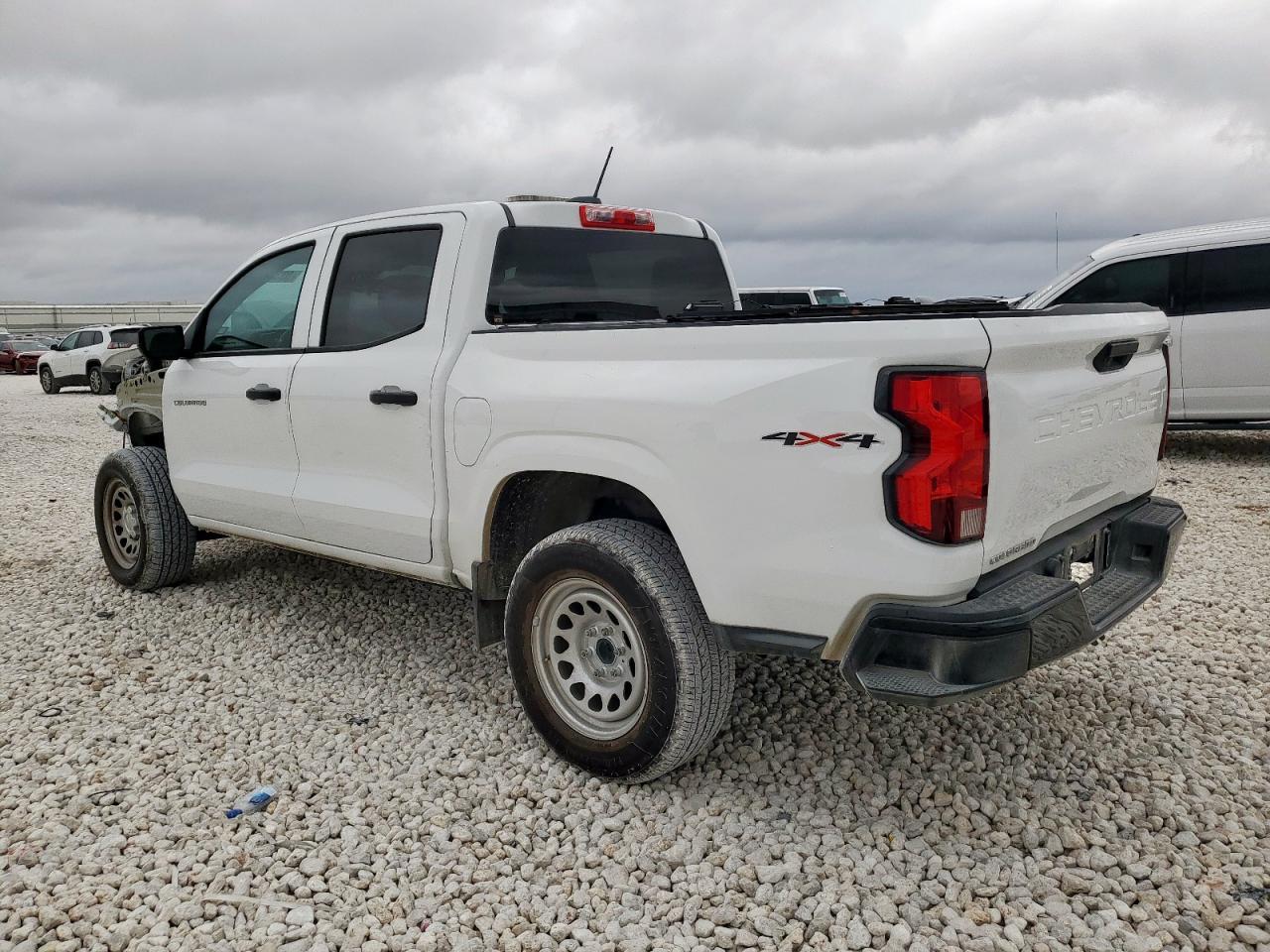 2024 Chevrolet Colorado - Фото 2
