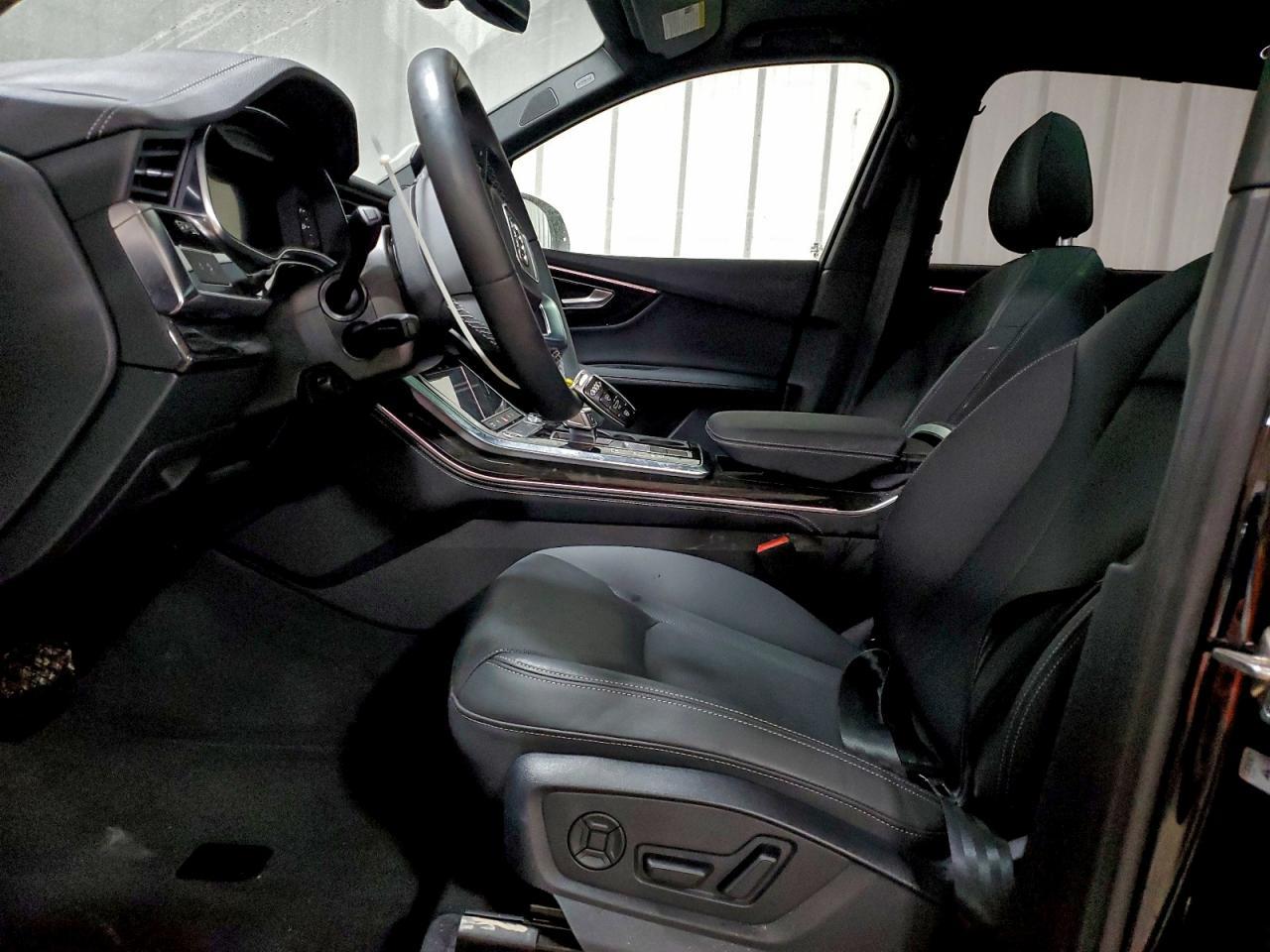 2025 Audi Q7 Premium Plus - Фото 7