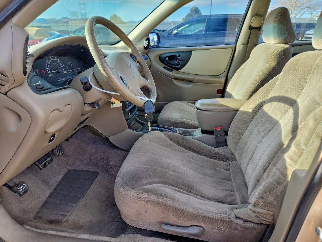 2004 Chevrolet Classic - Image 7
