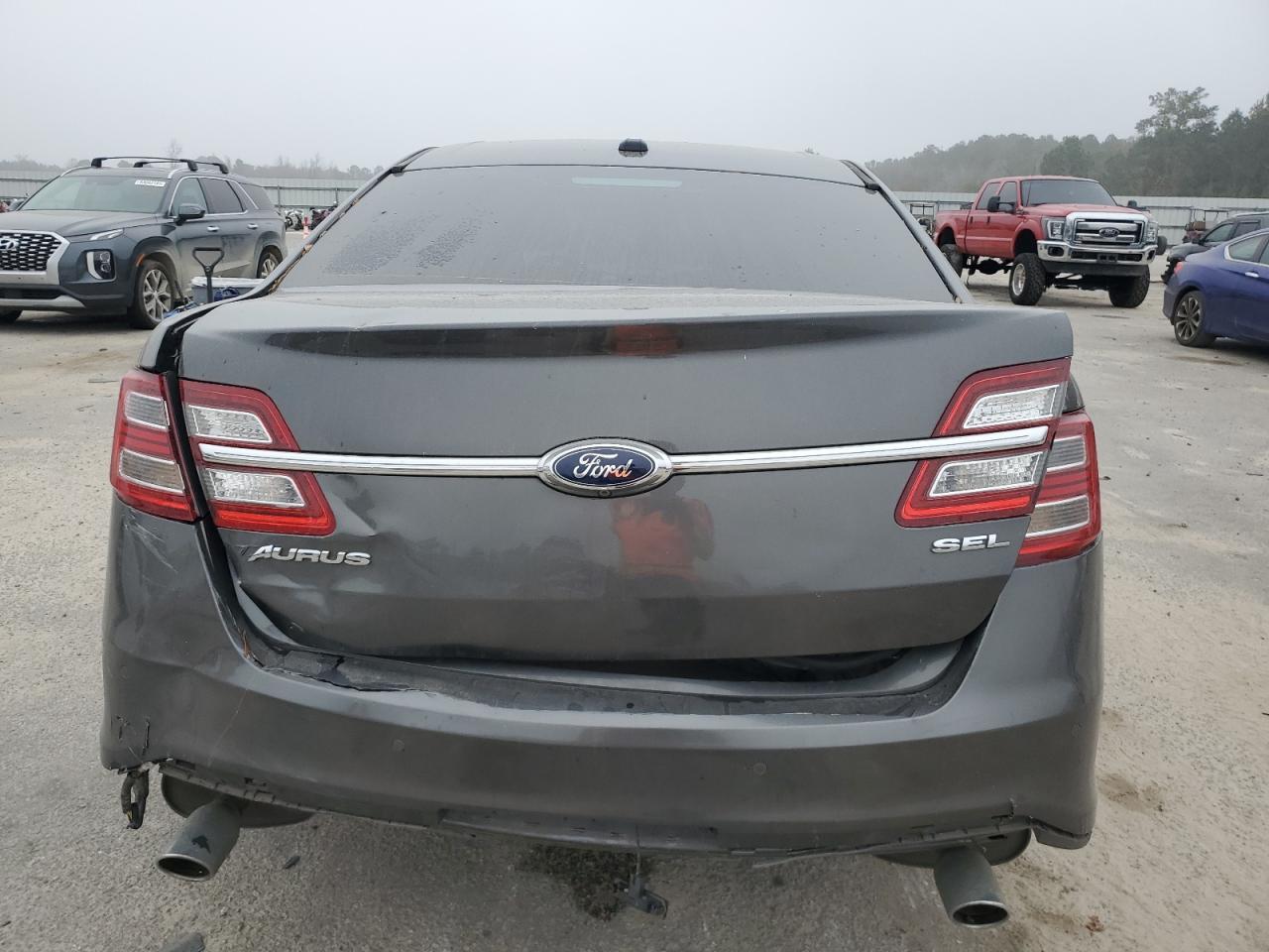 2015 Ford Taurus Sel - Фото 6
