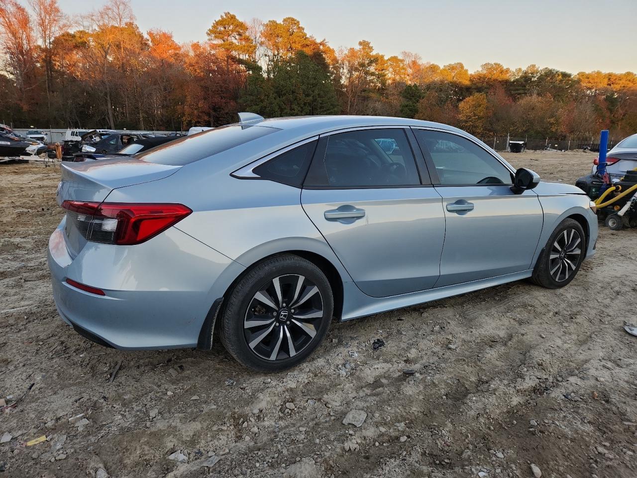 2022 Honda Civic Ex - Image 3