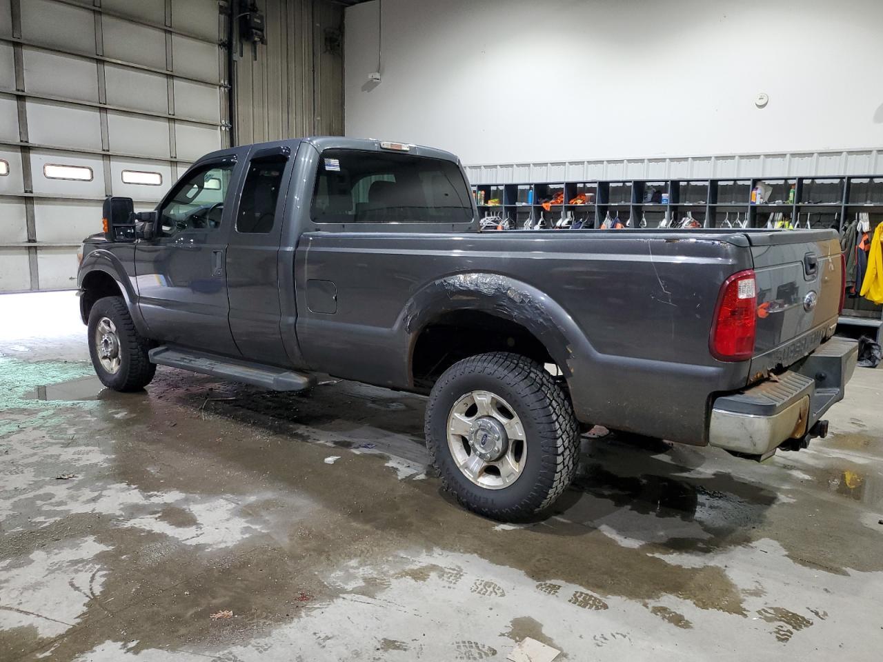 2015 Ford F250 Super Duty - Image 2