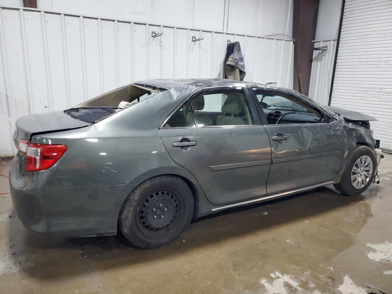 2013 Toyota Camry L - Фото 3