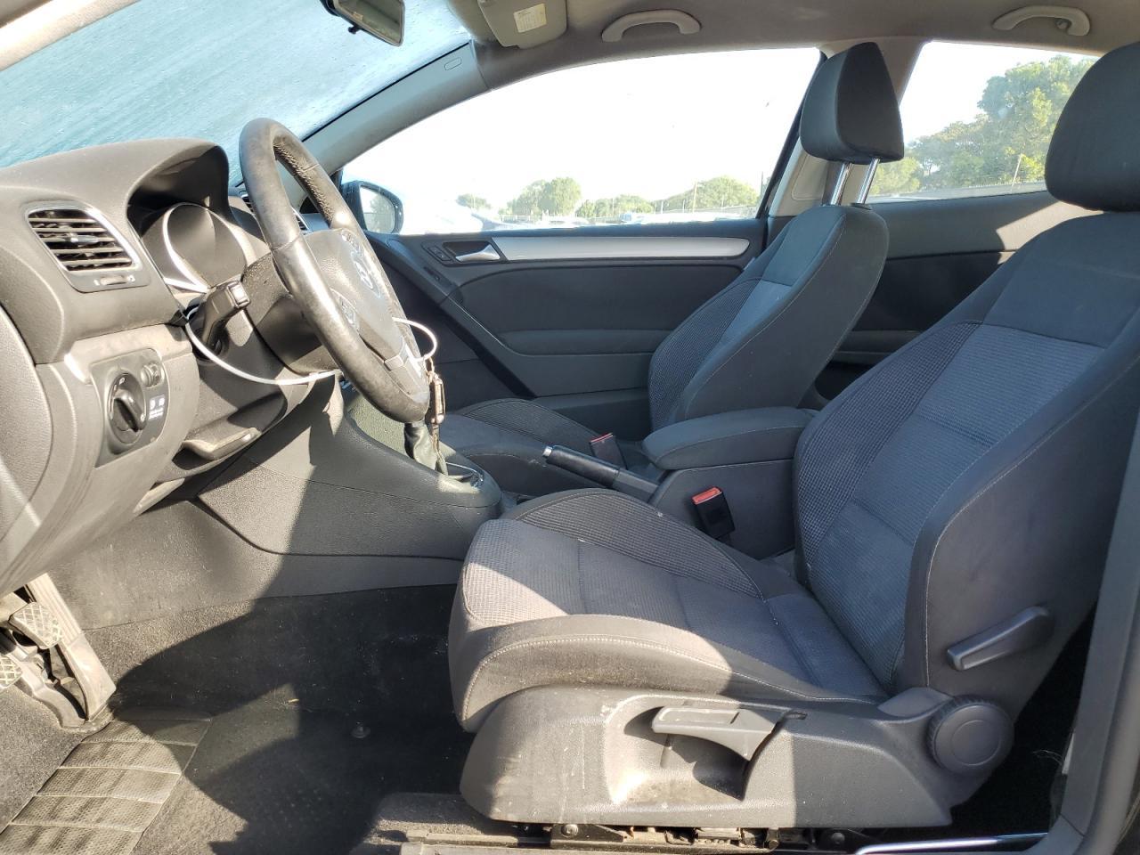 2012 Volkswagen Golf - Image 7