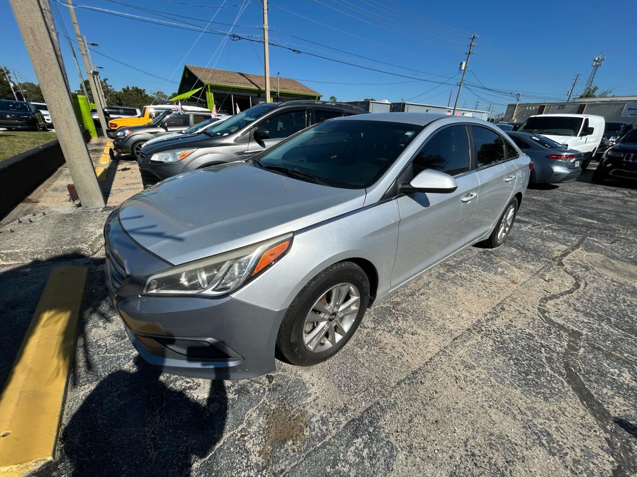 2016 Hyundai Sonata Se - Фото 2