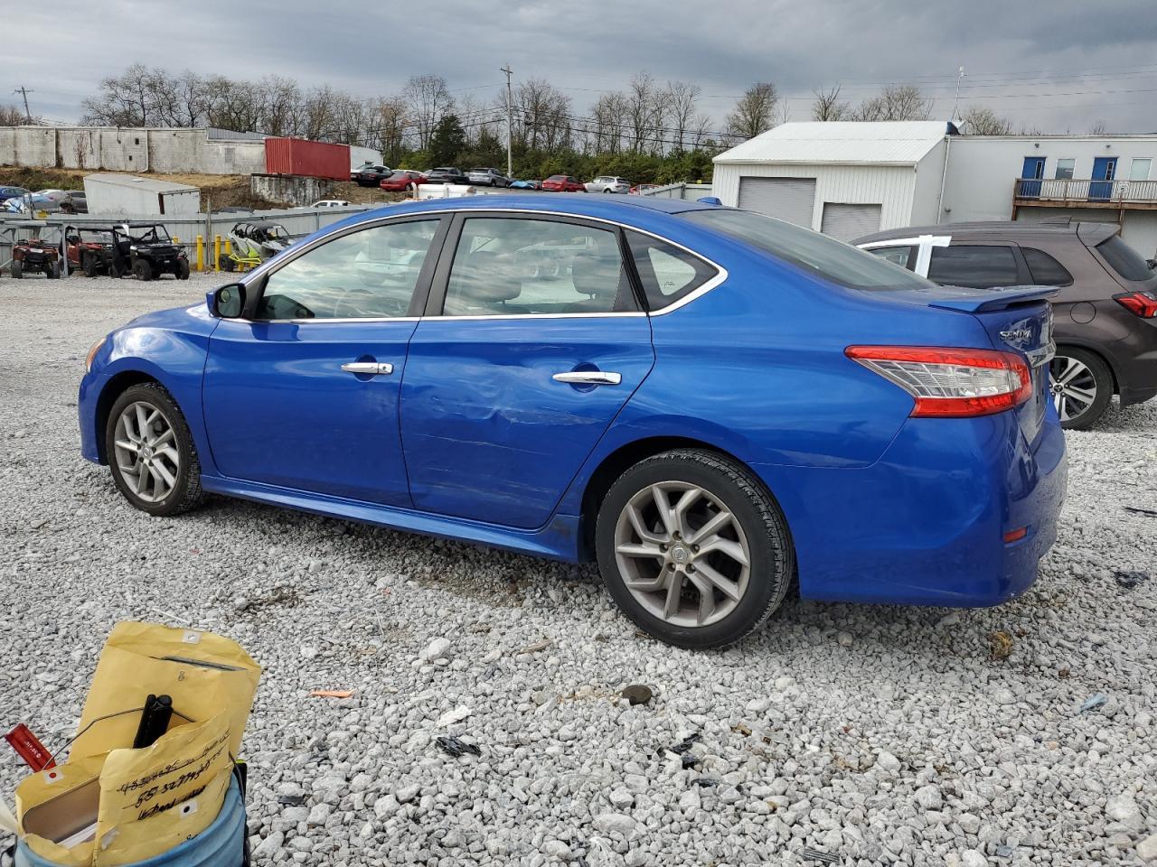 2013 Nissan Sentra S - Фото 2