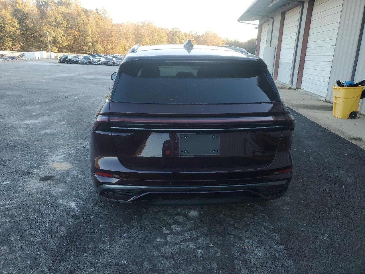 2025 Lincoln Nautilus Reserve - Фото 6