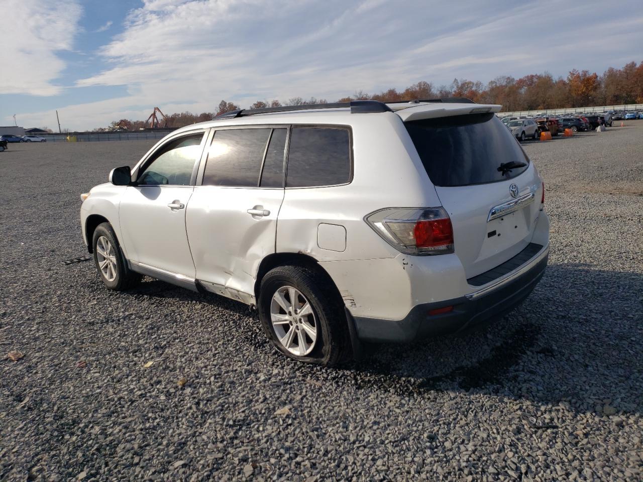 2012 Toyota Highlander Base - Фото 2