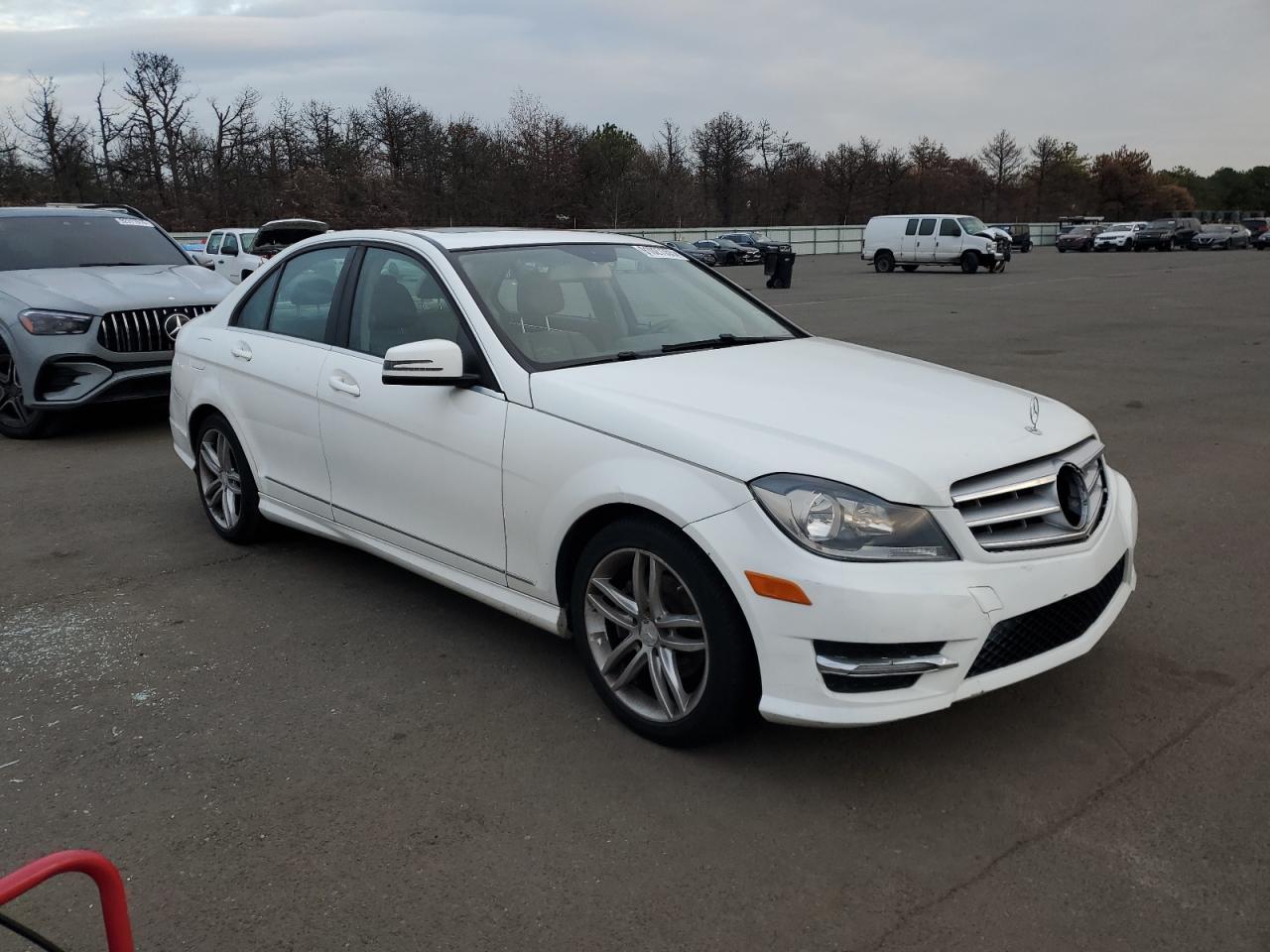 2013 Mercedes-Benz C 250 - Фото 4