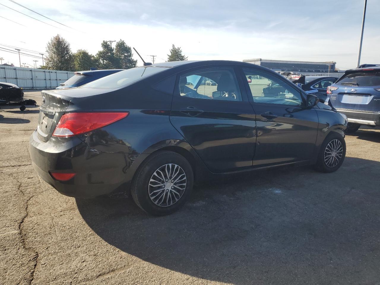 2017 Hyundai Accent Se - Фото 3