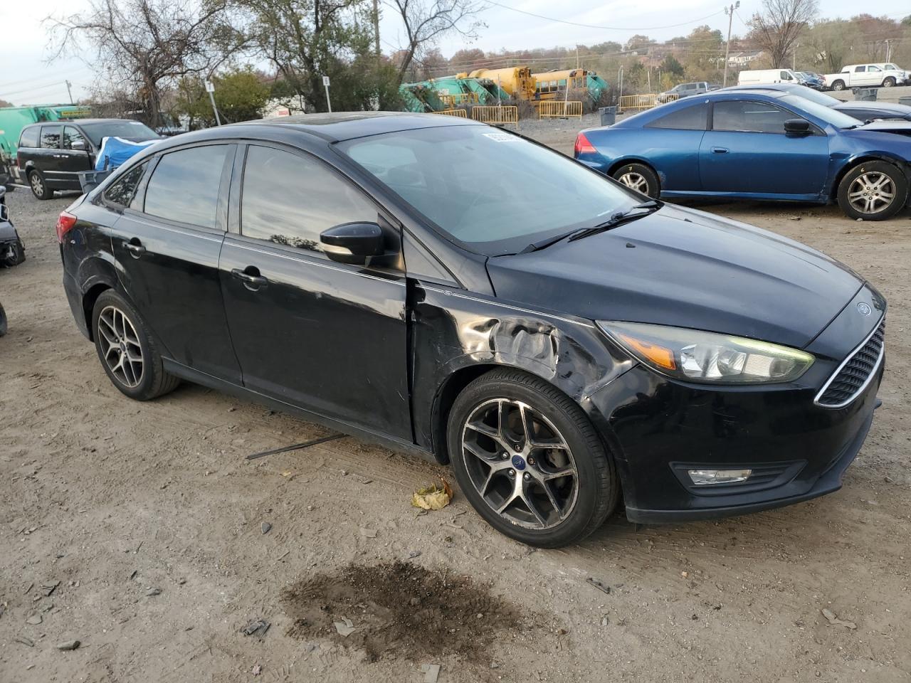 2017 Ford Focus Sel - Фото 4