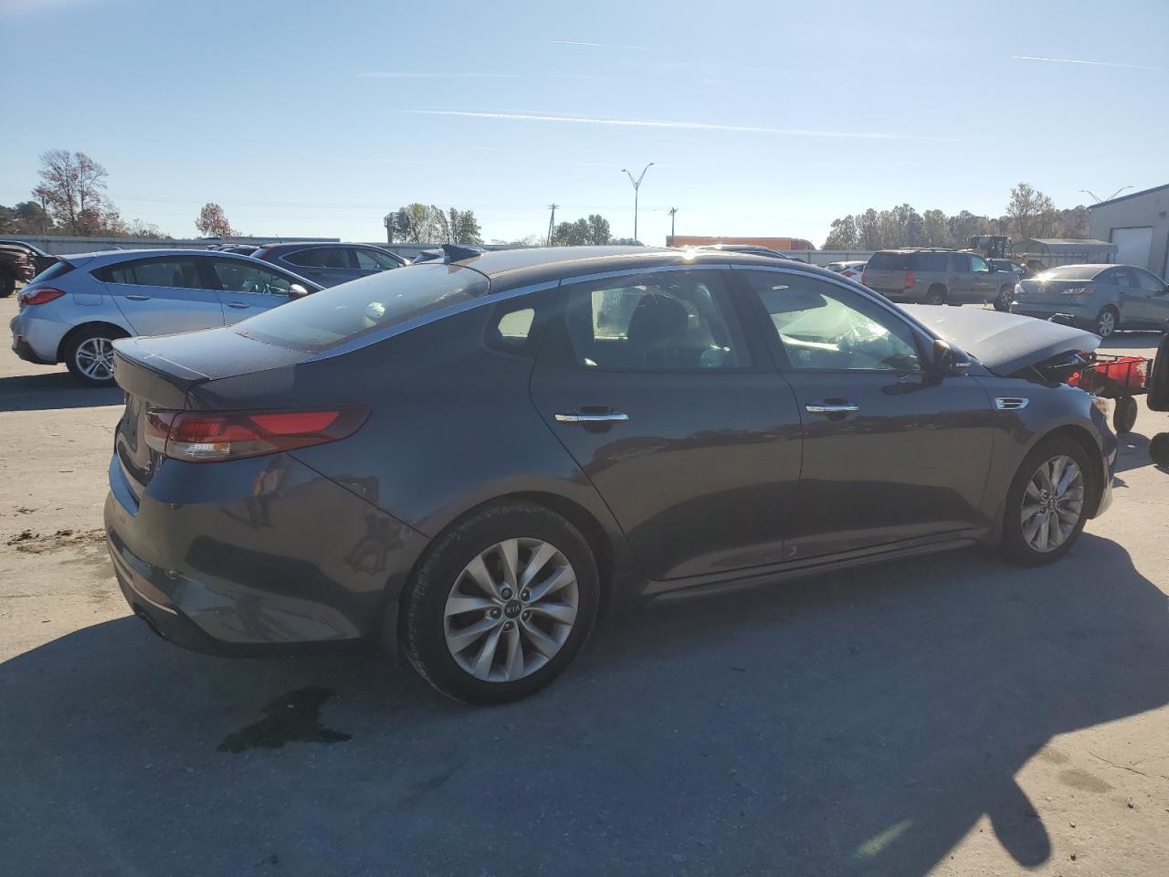 2018 Kia Optima Lx - Image 3