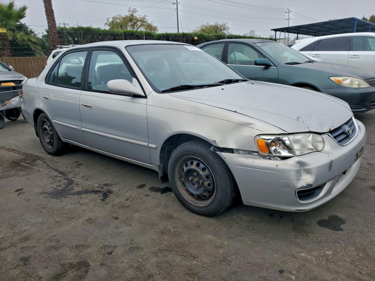 2002 Toyota Corolla Ce - Image 4
