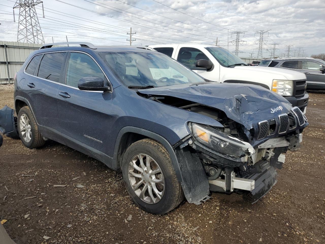 2019 Jeep Cherokee Latitude - Image 4
