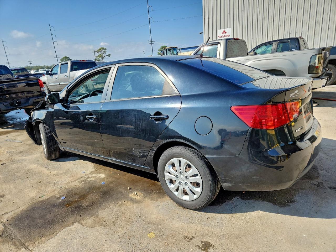 2013 Kia Forte Ex - Image 2