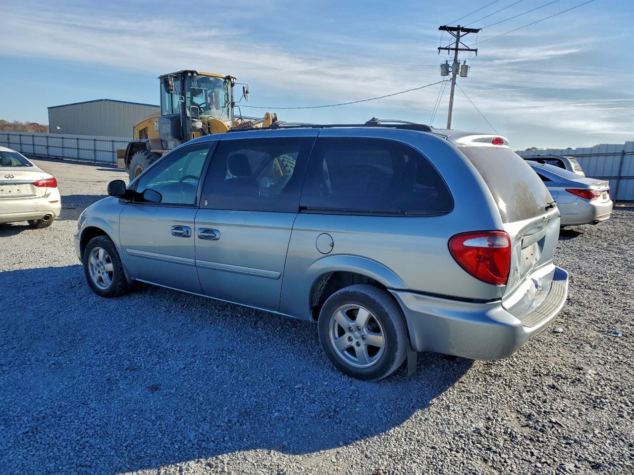 2005 Dodge Grand Caravan Sxt - Фото 2