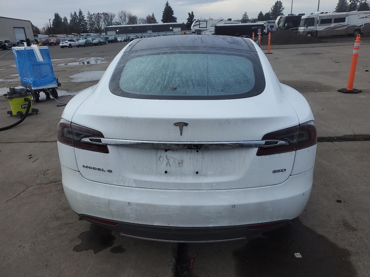 2015 Tesla Model S 85D - Фото 6