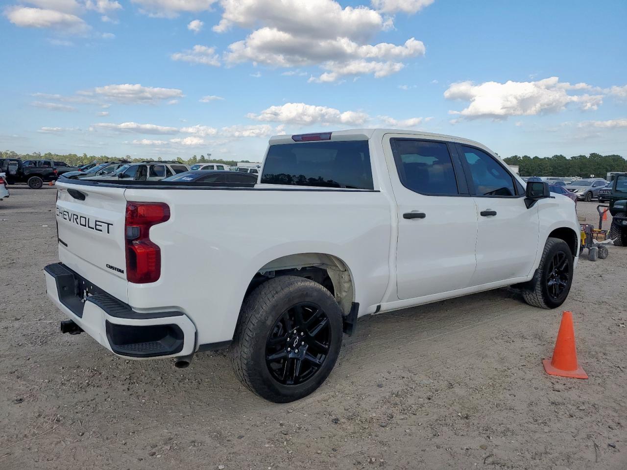 2023 Chevrolet Silverado C1500 Custom - Image 3