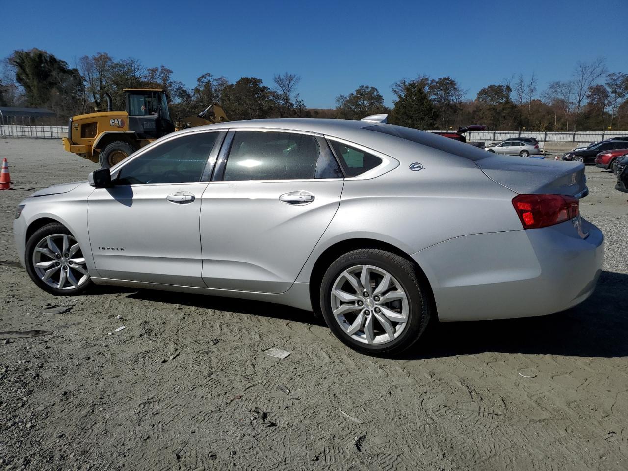 2018 Chevrolet Impala Lt - Фото 2