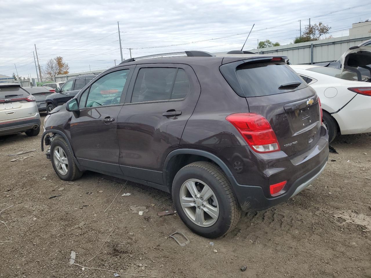 2021 Chevrolet Trax 1Lt - Фото 2