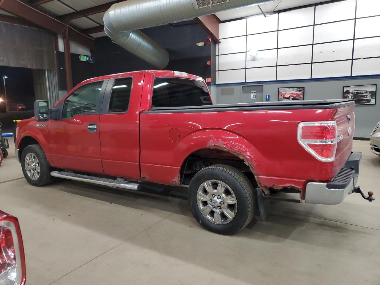 2011 Ford F150 Super Cab - Фото 2