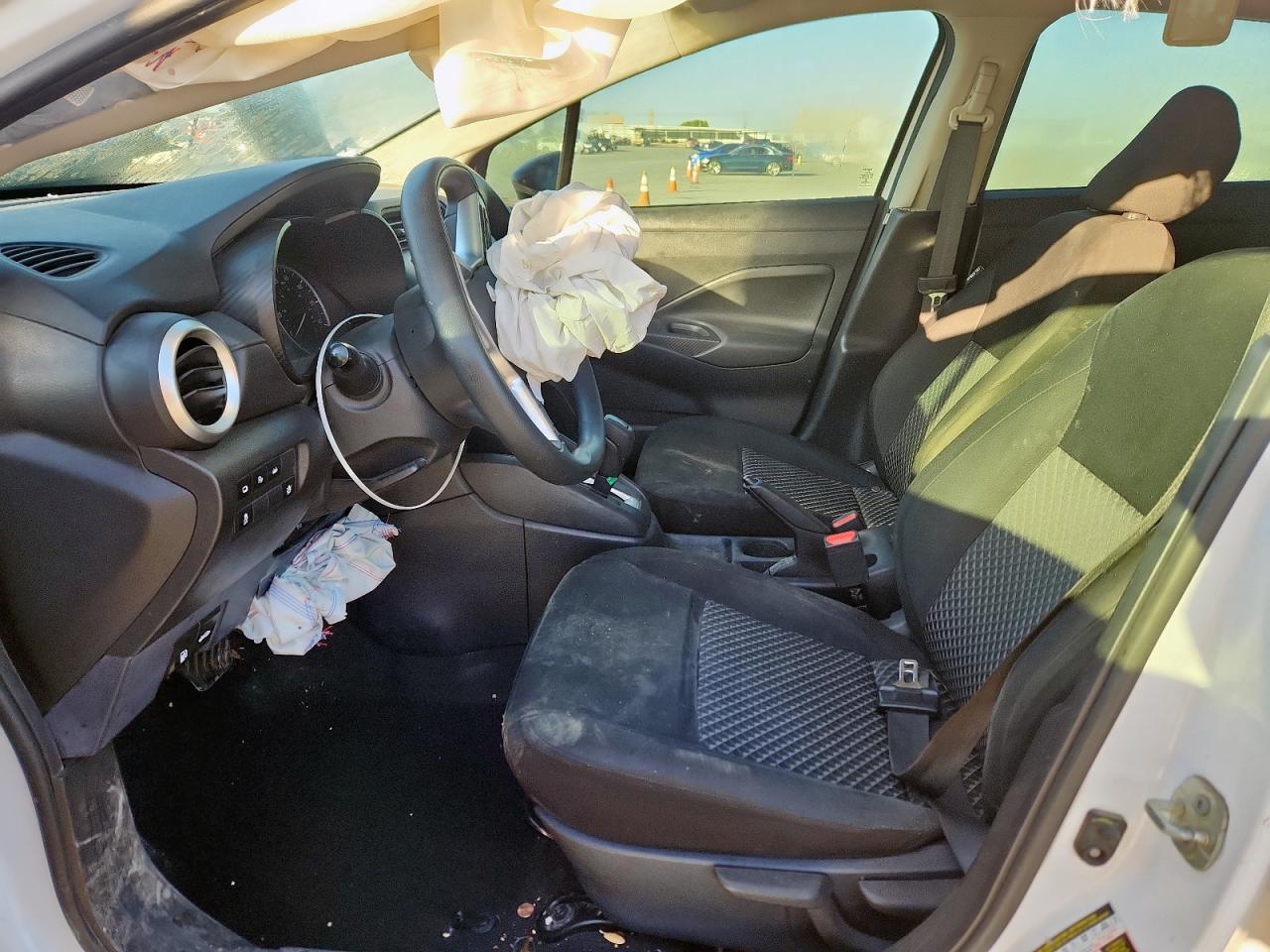 2022 Nissan Versa S - Фото 7