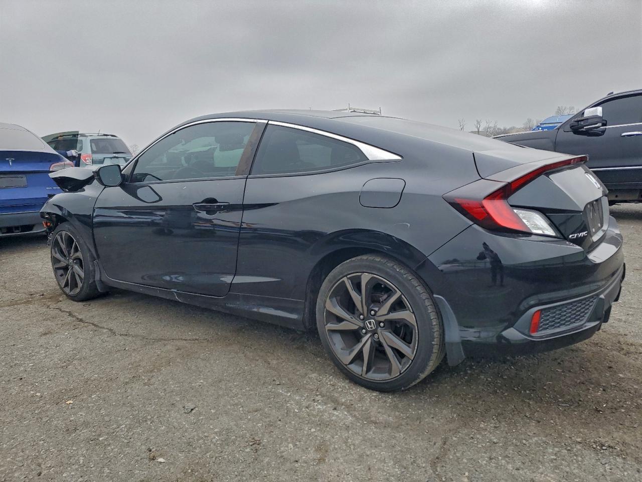 2019 Honda Civic Sport - Фото 2