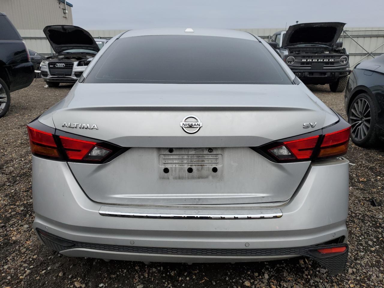 2022 Nissan Altima Sv - Image 6