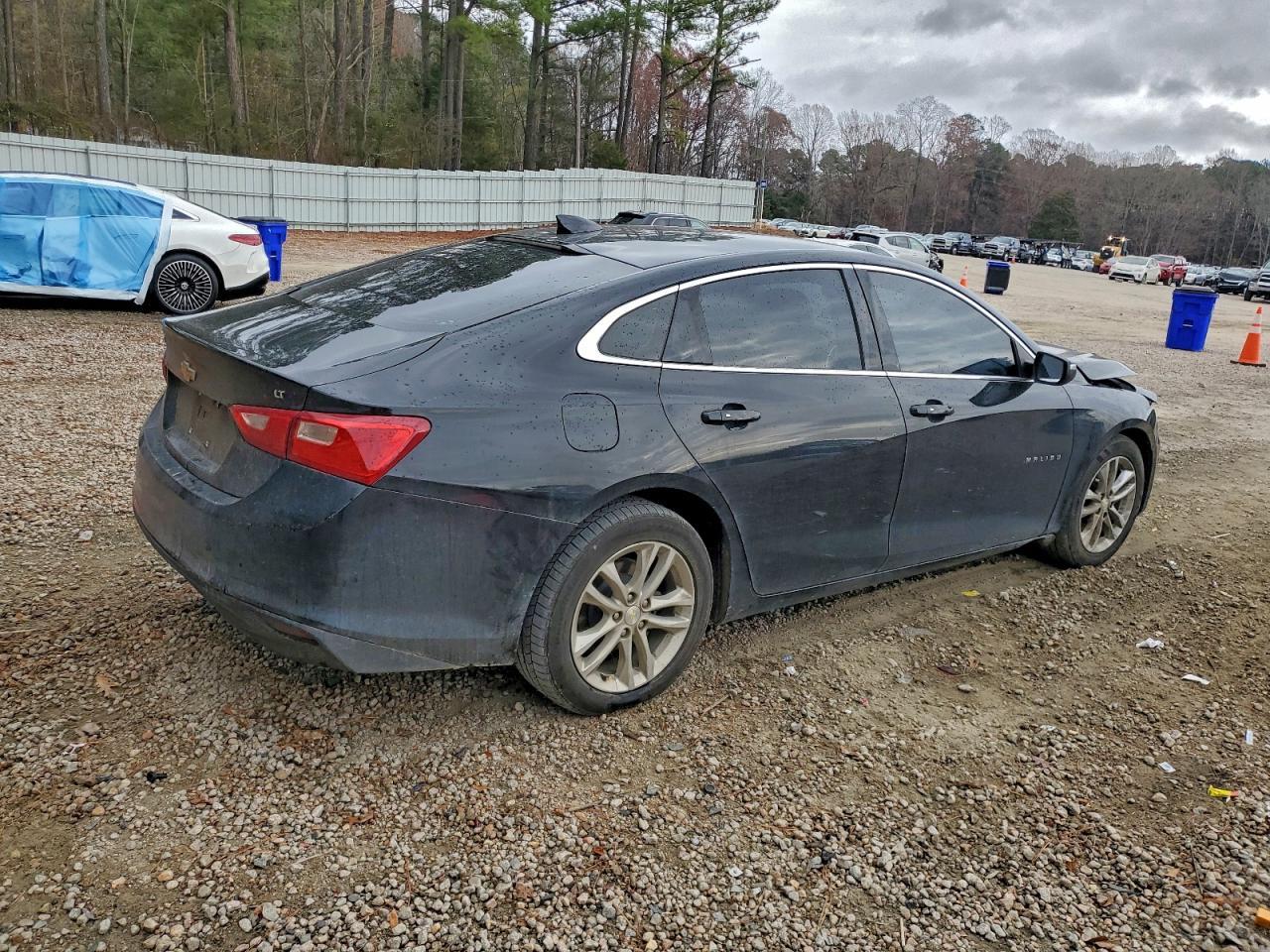 2018 Chevrolet Malibu Lt - Image 3