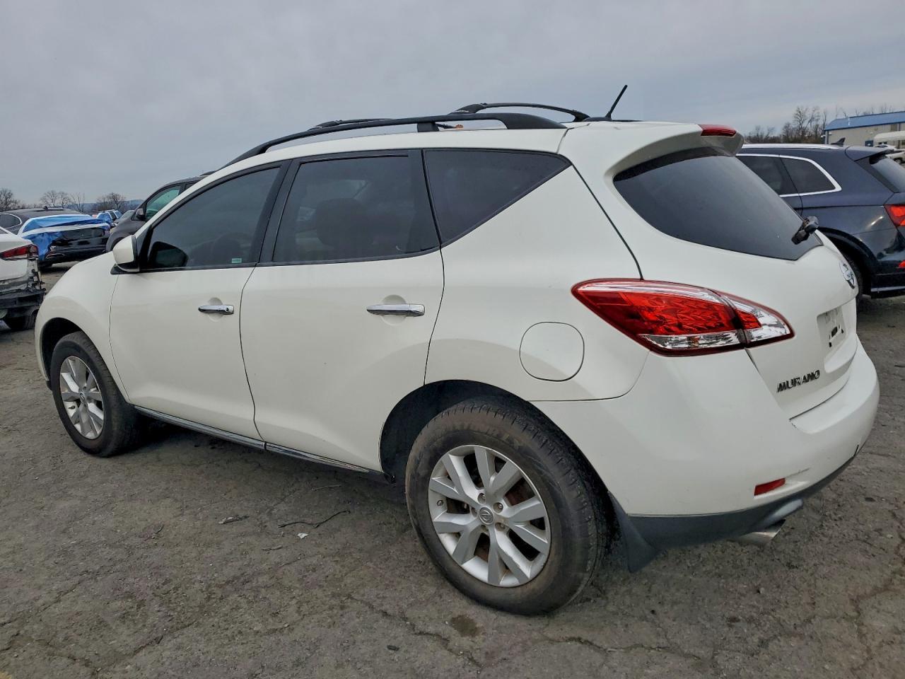2012 Nissan Murano S - Фото 2